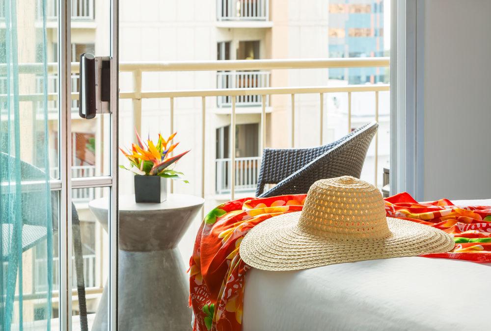 Courtyard By Marriott Waikiki Beach Гонолулу Экстерьер фото