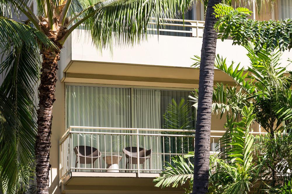 Courtyard By Marriott Waikiki Beach Гонолулу Экстерьер фото