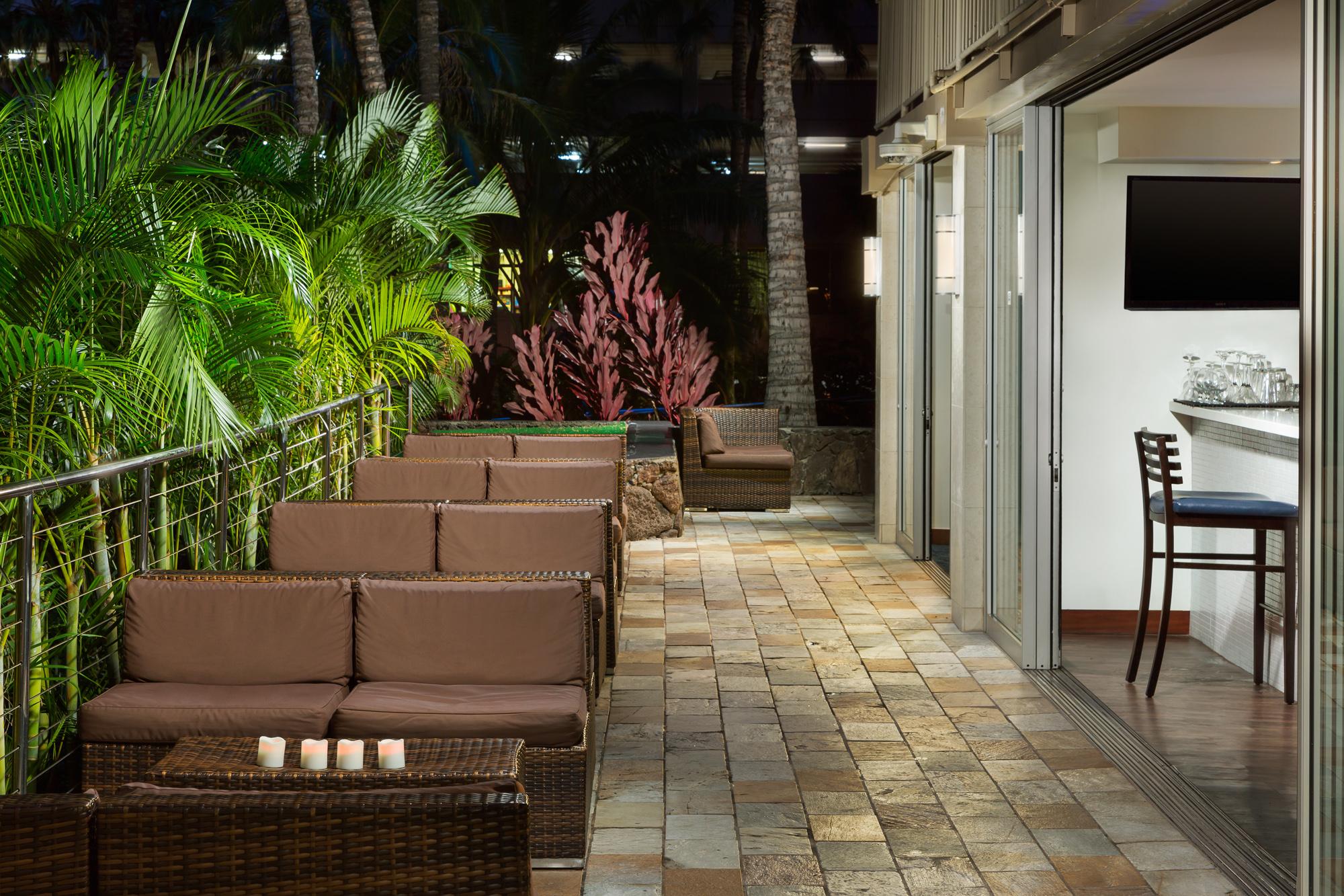 Courtyard By Marriott Waikiki Beach Гонолулу Экстерьер фото