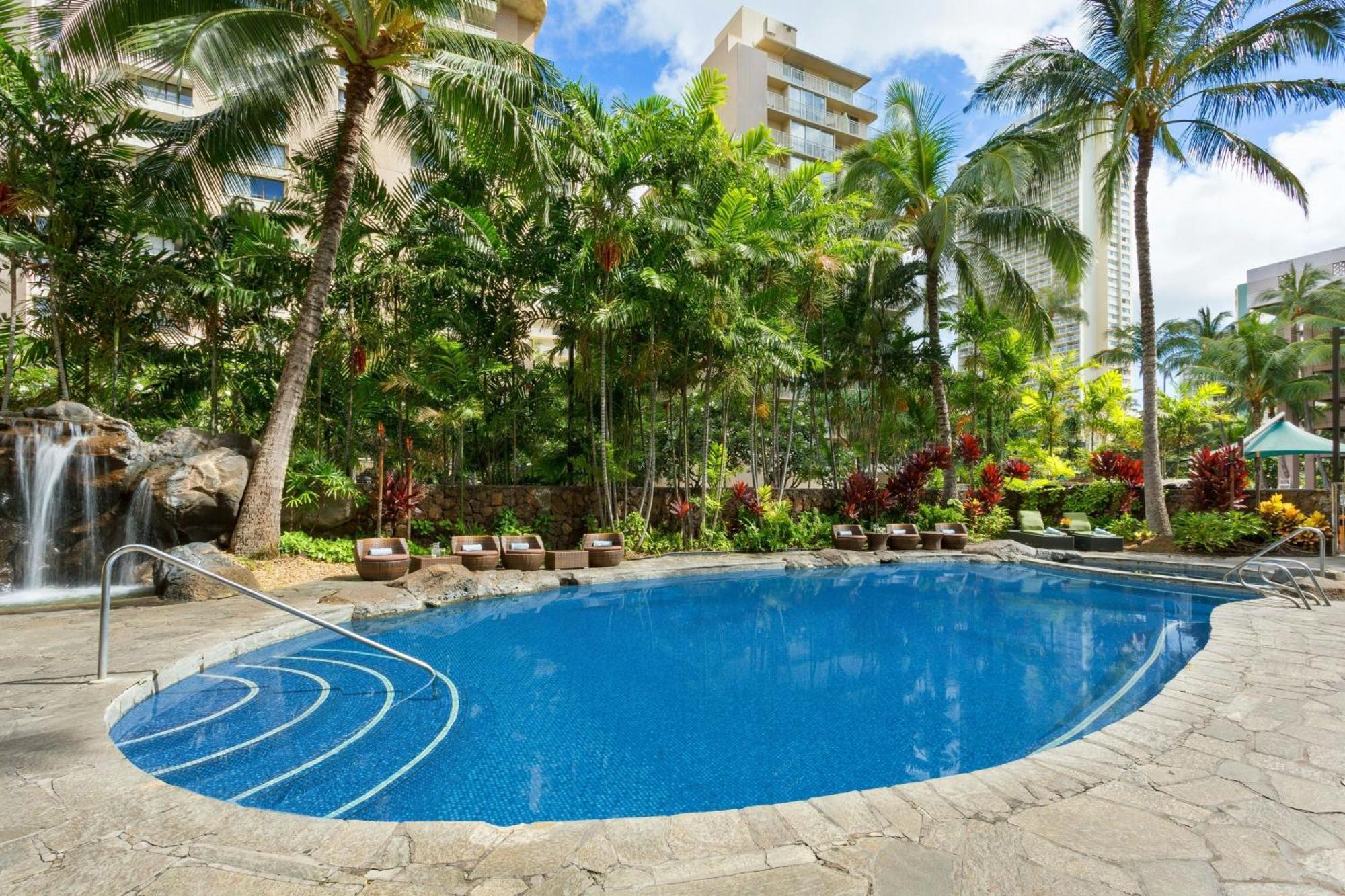 Courtyard By Marriott Waikiki Beach Гонолулу Экстерьер фото